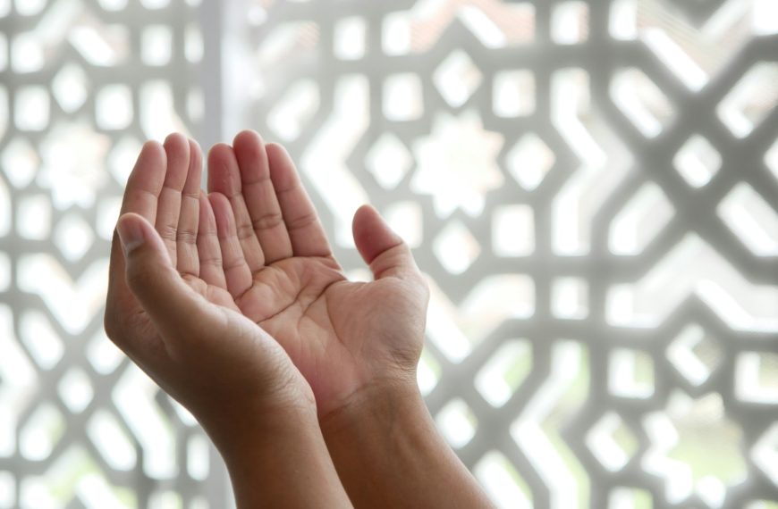 What’s Halal Before “I Do” in Modern Islam?